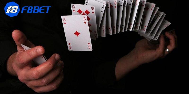 Bài phỏm bịp là gì?